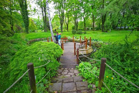  Cudowny Ogród Botaniczny - Tajemniczy Raj w Sercu Syberii!